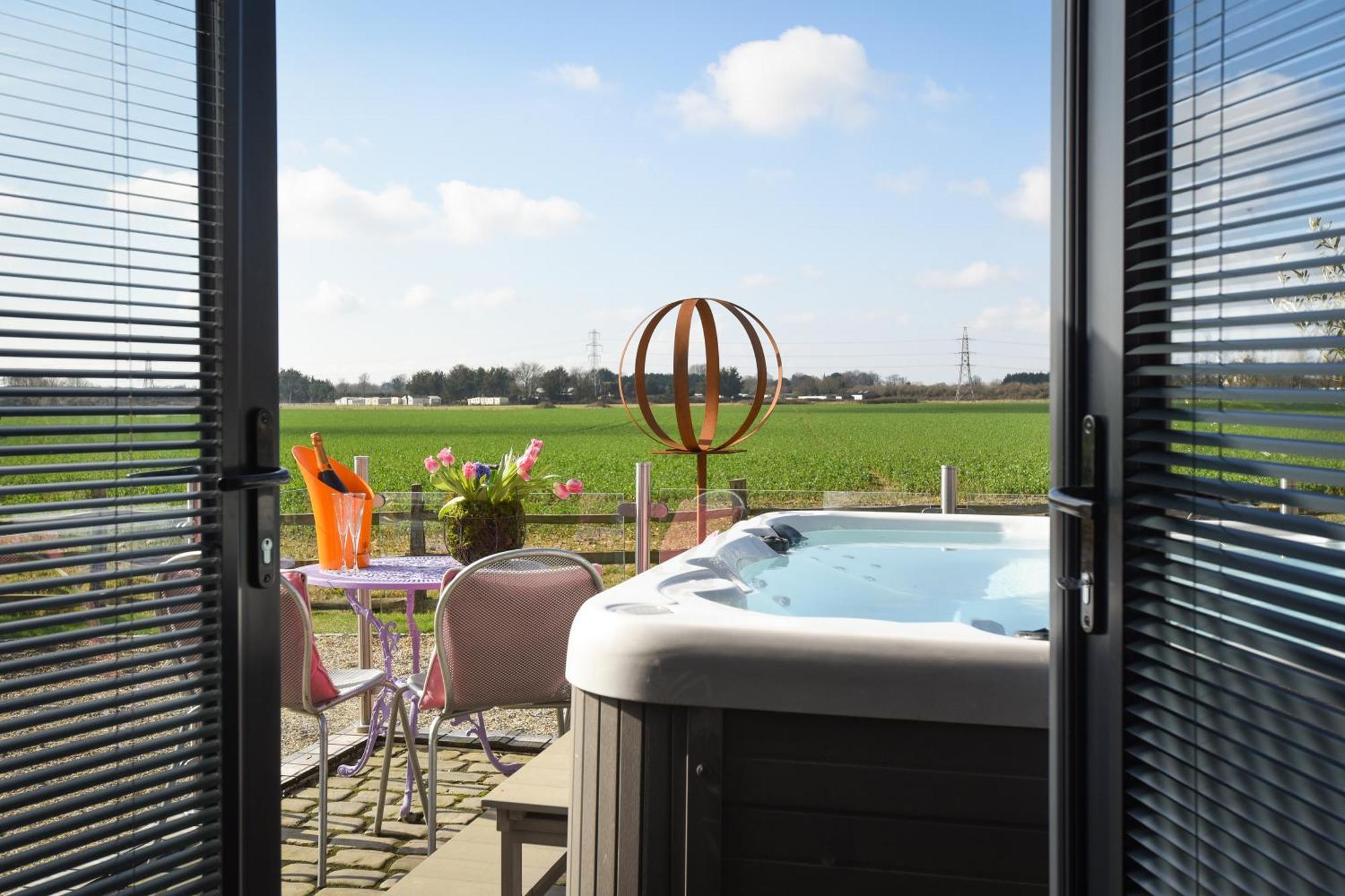 Air Maison - The Cow Shed Wow Factor Countryside Retreat Westbourne  Exterior foto
